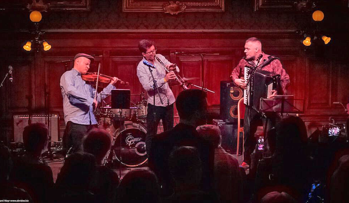 Klezmer &amp;amp; Wir